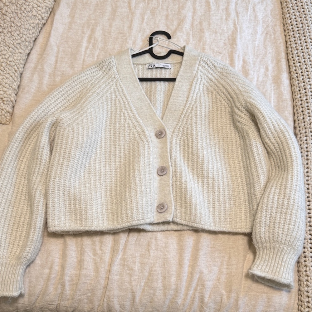 Zara Cream Chunky Ribbed V-Neck Button Cardigan